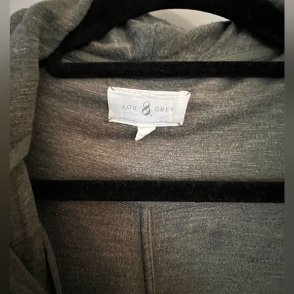 LOFT Lou & Grey Women’s Size Large zip up olive sweater / jacket - Picture 2 of 4